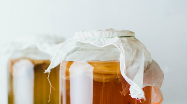 Kombucha - spilling (on) the new tea in town